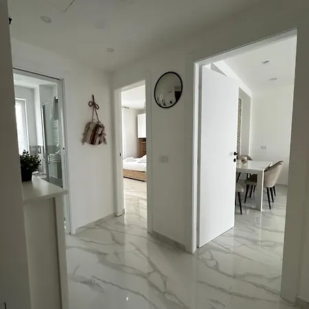Apartment Maramu House Busto Garolfo